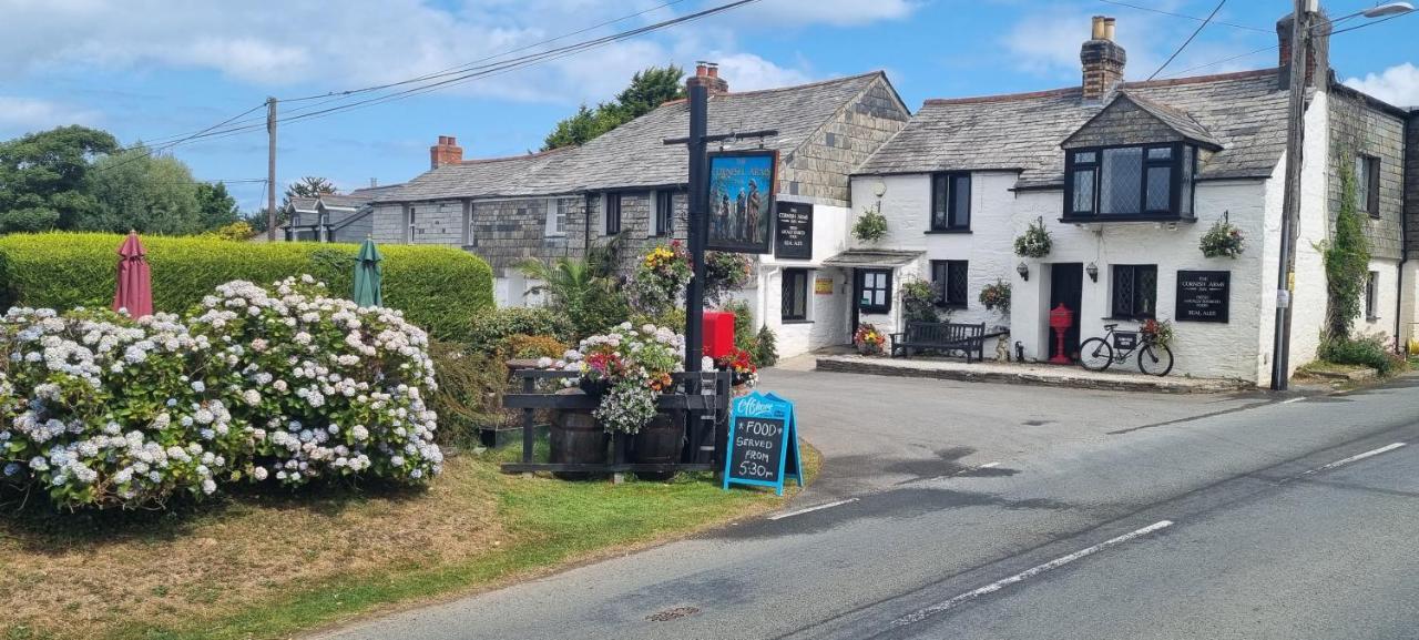 Cornish Arms Inn Port Isaac 2 Miles Pendoggett Exterior foto